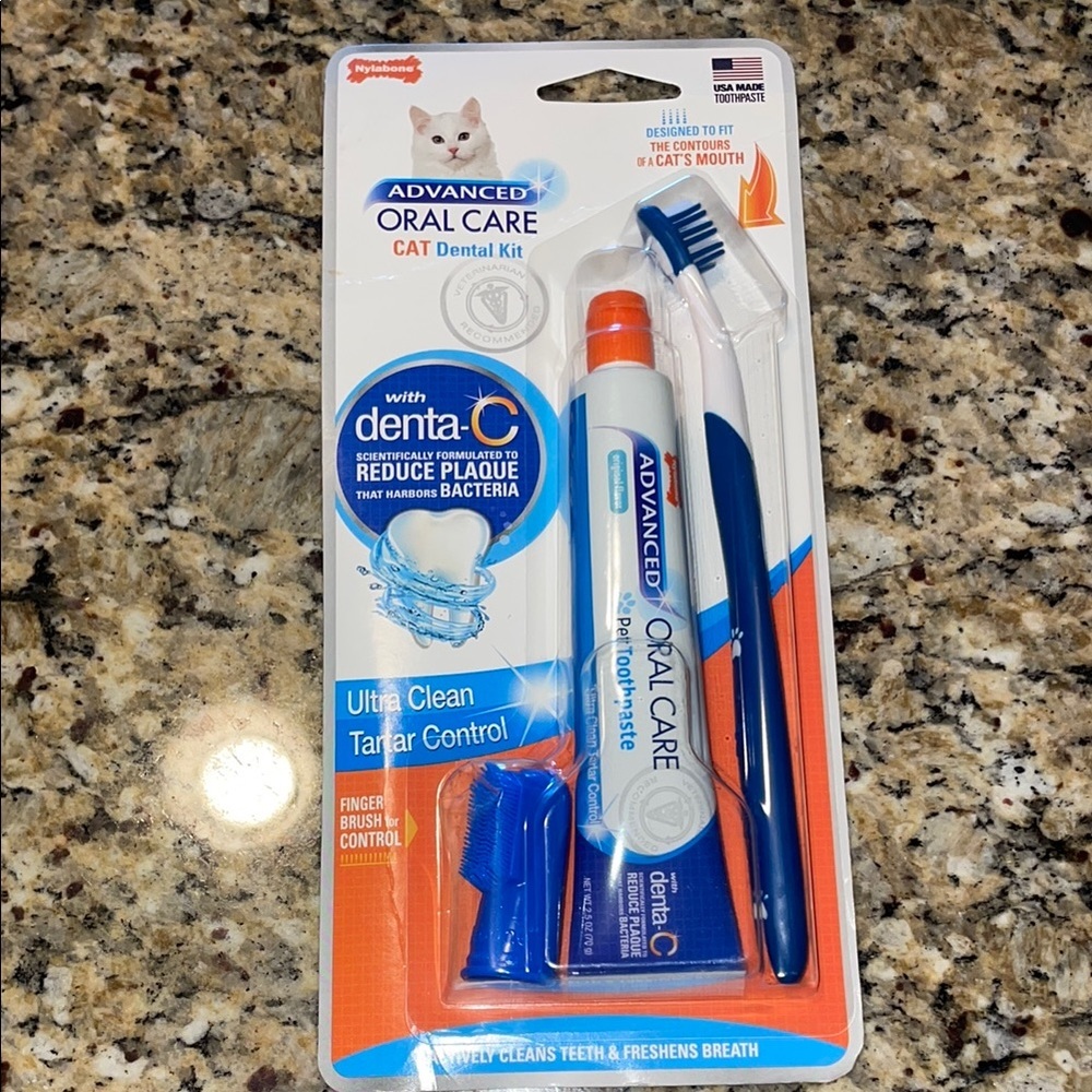 Cat toothbrush set